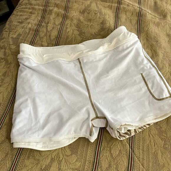 Tuckernuck Tnuck Sport White Scalloped 14” Lined Tennis Skirt Women’s XXL NWT - Picture 9 of 12